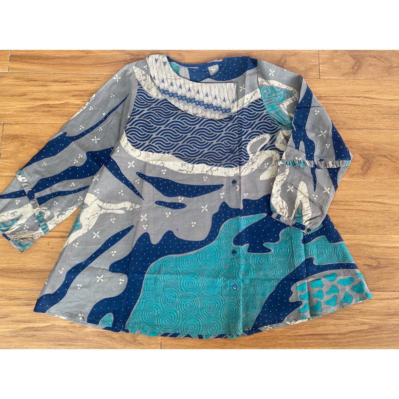 Blouse Batik Big Size . Batik Bigsize . Atasan batik Bigsize. Batik Kantor. Seragam Batik. Batik Tos