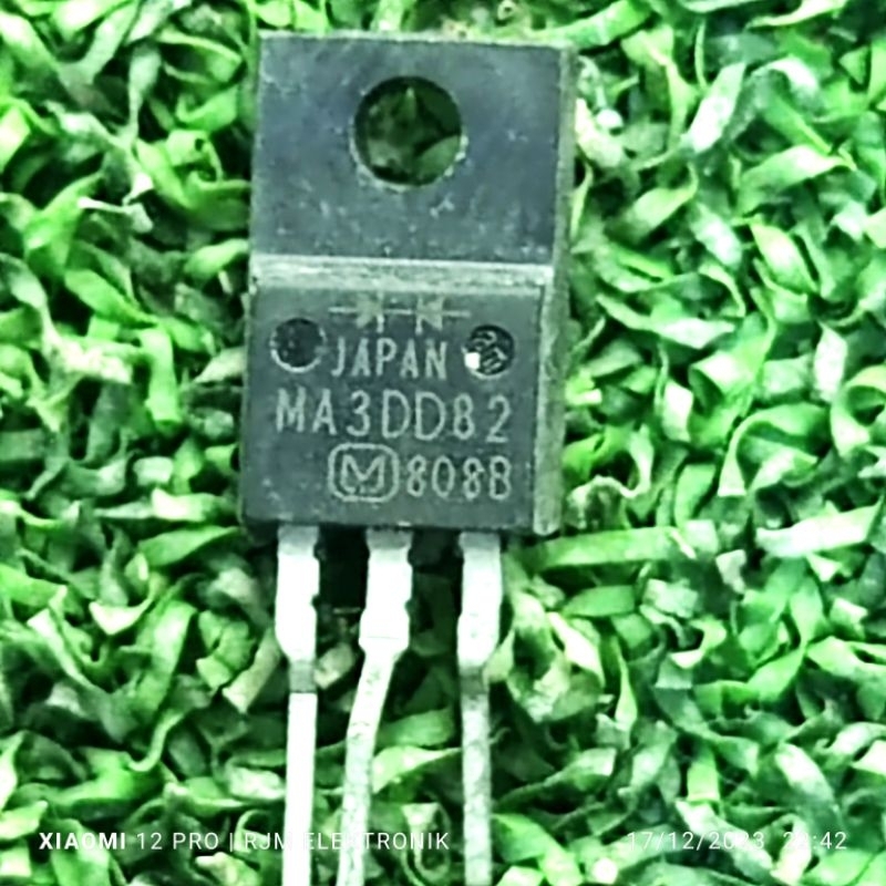 dioda Schottky ma3DD82 original japan