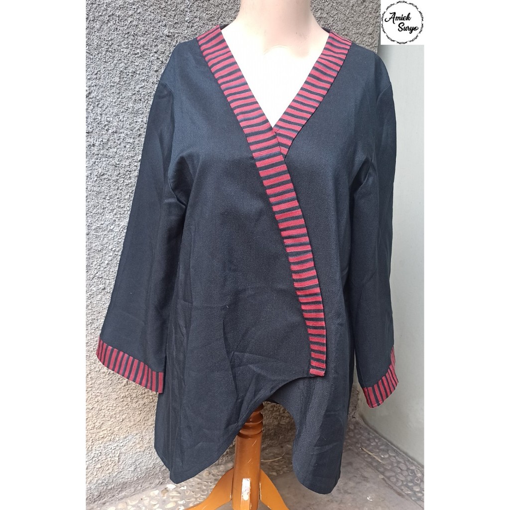 Atasan Batik Wanita Lengan Panjang Hitam B4