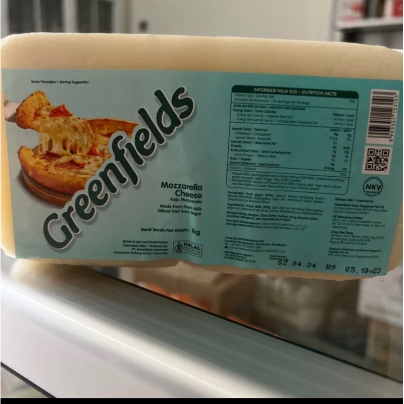 

Greenfields mozzarella cheese block 1kg keju mozarella