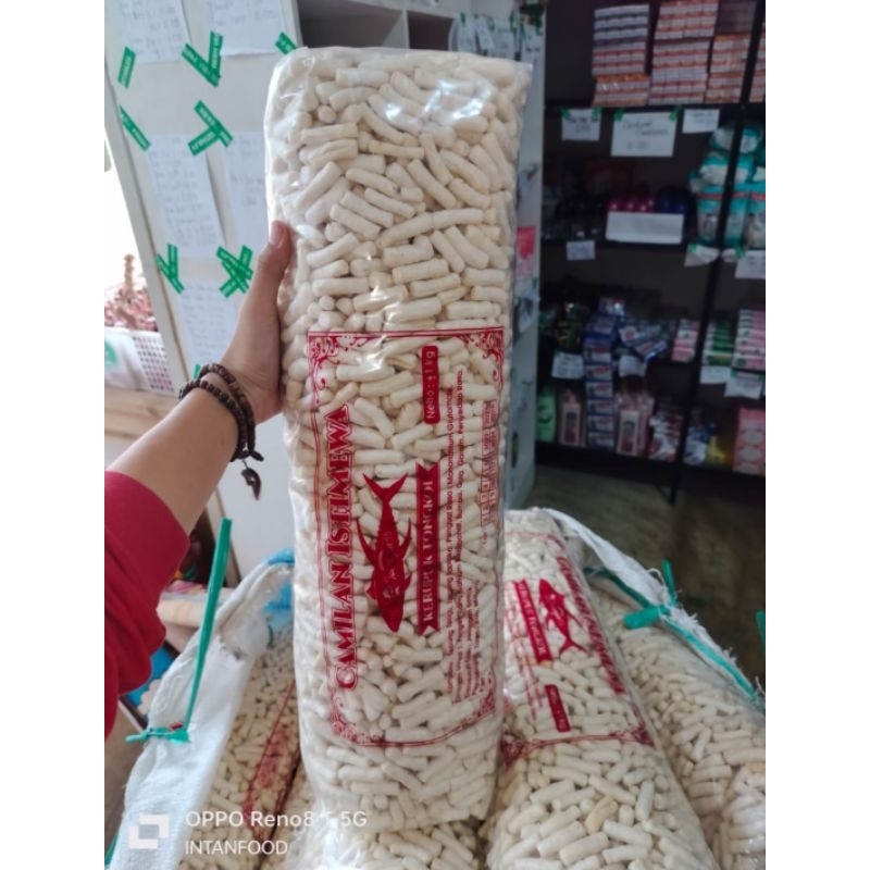 

Kerupuk tongkol juragan viral