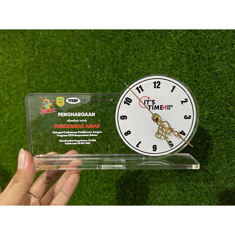 Plakat Jam Kenang-kenangan Bahan Akrilik Custom | Plakat KKN Plakat Magang Plakat Kado Wisuda Kelulu