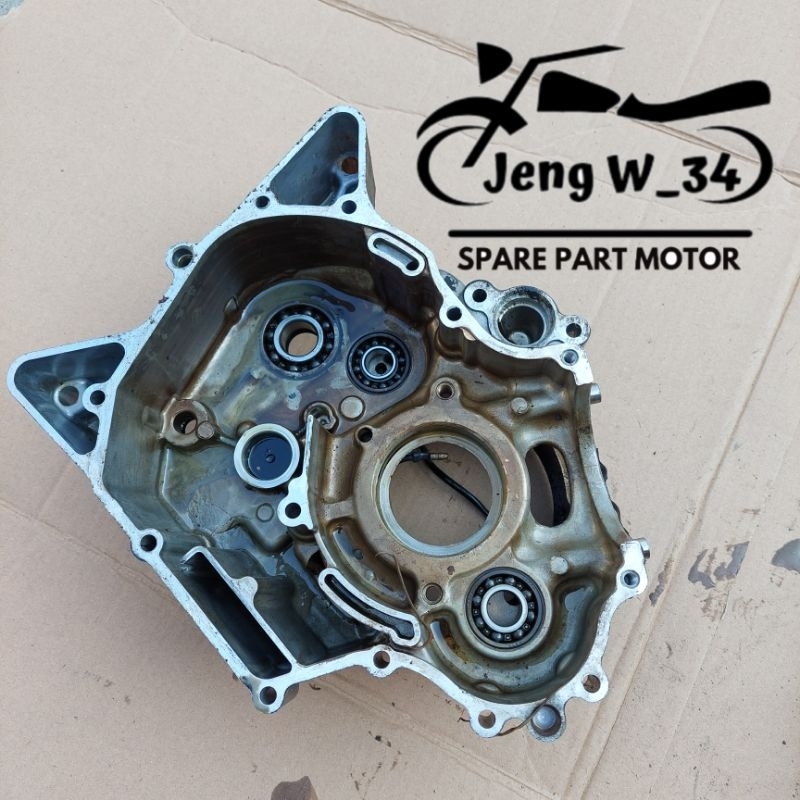 CRANKCASE BLOK KALTER TENGAH KIRI NONER MESIN NEW VIXION KODE 1PA ORIGINAL