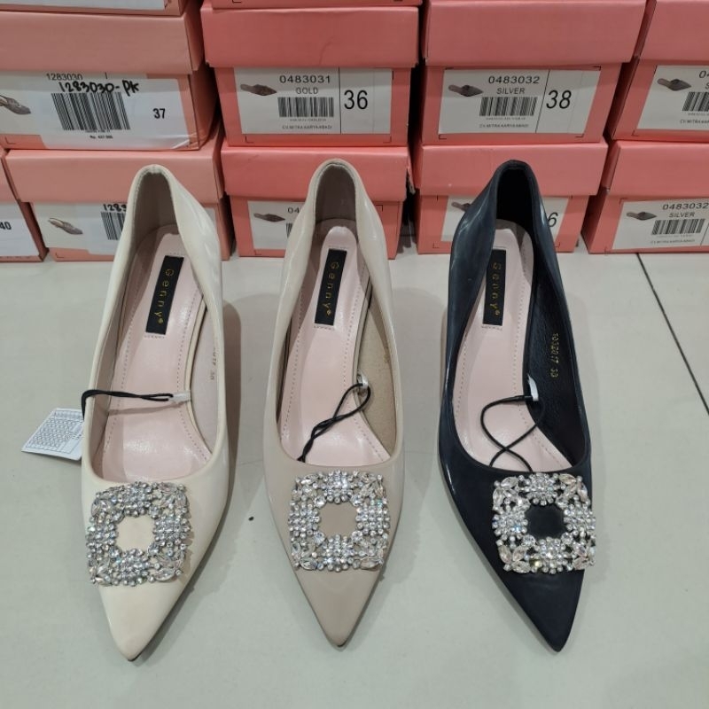 SEPATU HEELS FORMAL HITAM MATAHARI BRAND GENNY PROMO