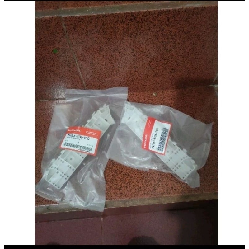 Breket Bumper Belakang Honda Brio 2012-2018 oriii