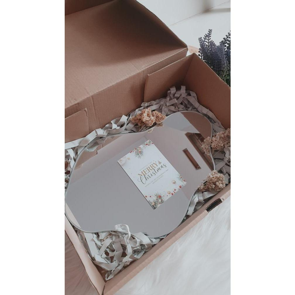 

HampersCermin-GiftBOX-HampersNatal-KadoUltah-KadoNikah-HampersLebaran-HampersMurah-KadoLucu-KadoUnik