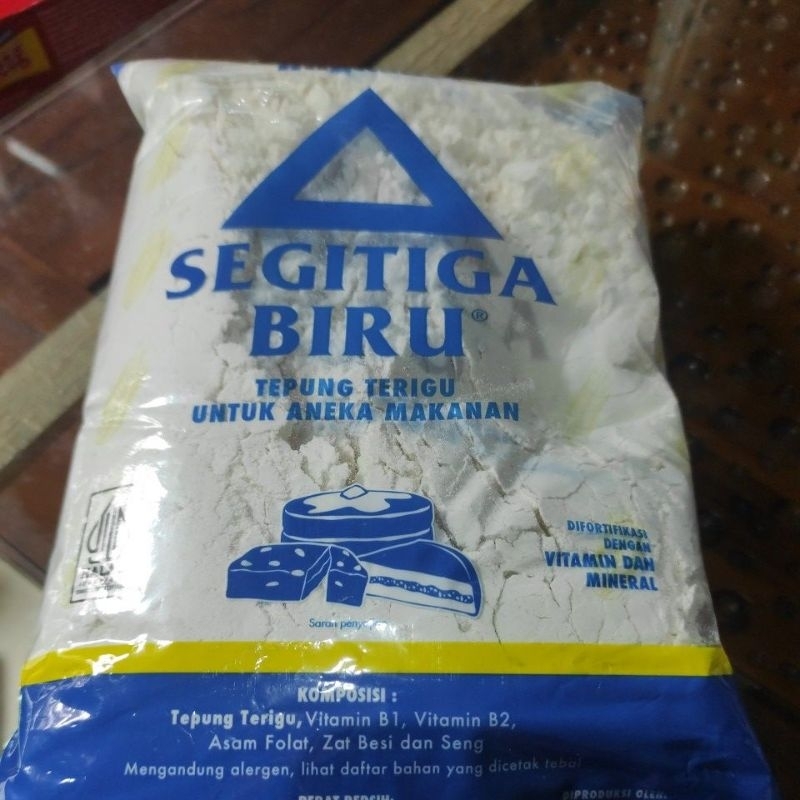 

Tepung Terigu Segitiga Biru 1 kg