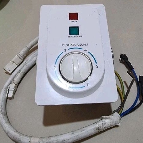 Tombol Pengatur Suhu Set Thermostat Freezer Box Polytron PCF-117