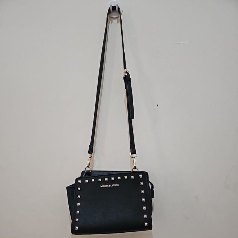 [preloved] original MK selma studed black sling bag