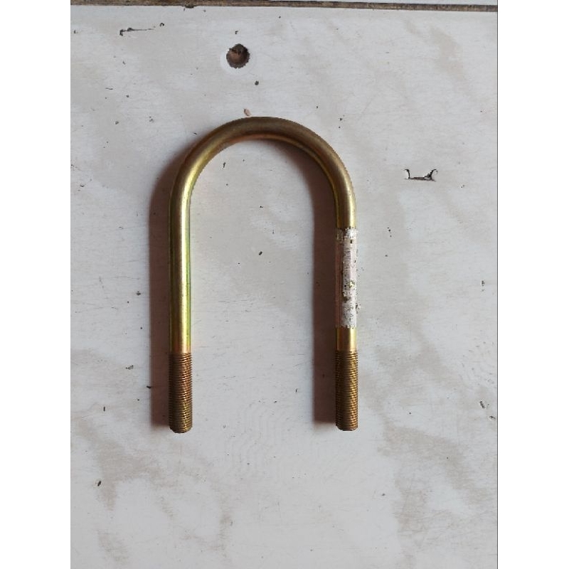 U Bolt Per Daun Belakang Panther Lama Kotak dan Pick Up Original