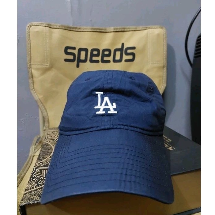 Topi running LA NewEra x MLB