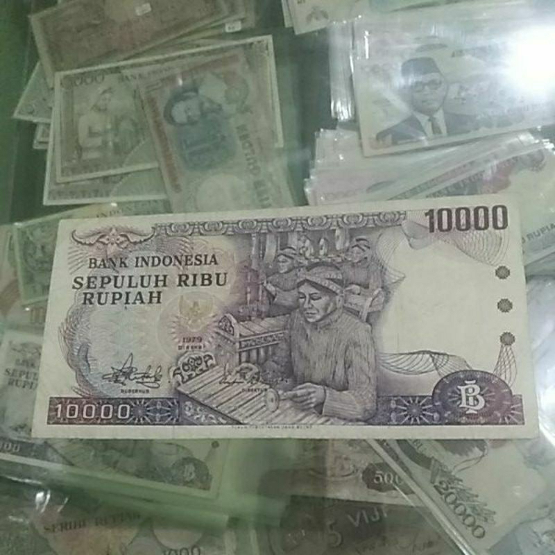 uang kuno 10000 gamelan 1979 asli