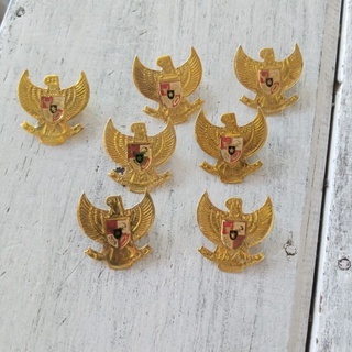 Pin garuda 2.5cm lapis resin bijian