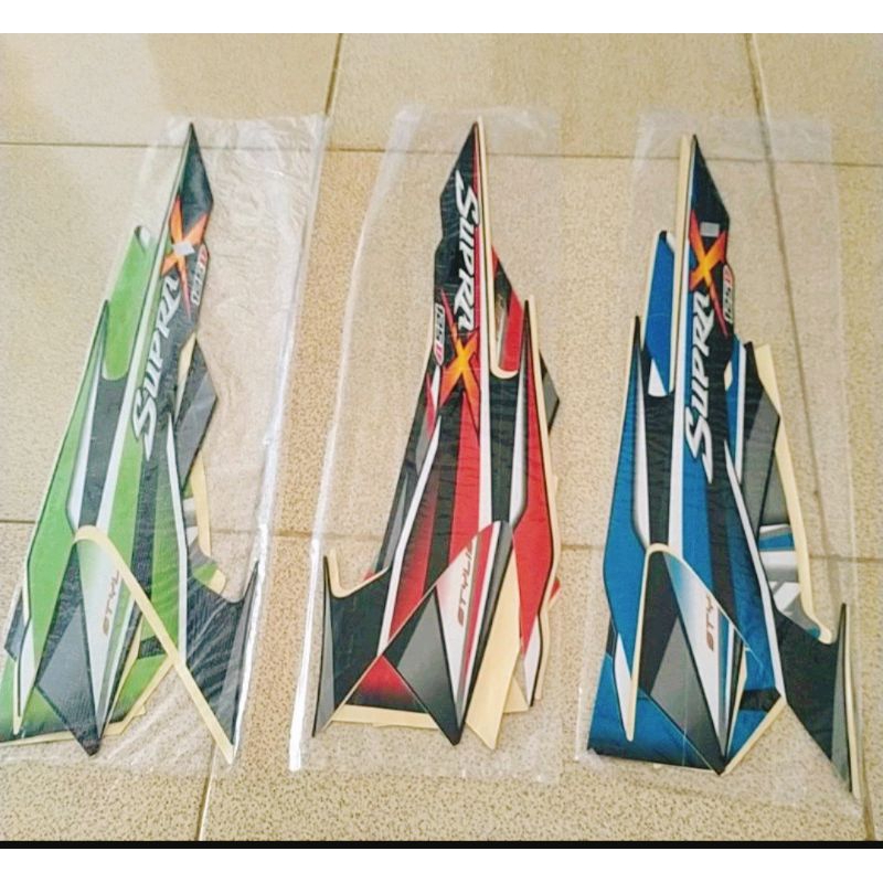 Striping motor / Les body Honda Supra X 125 D 2011 / Jari2