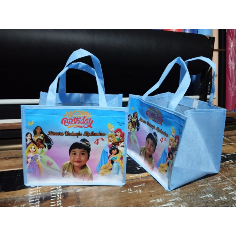 

tas ultah banner isi 35pc ukuran bento