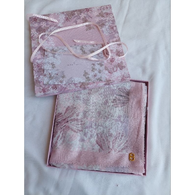 preloved buttonscarves les amities voal peony