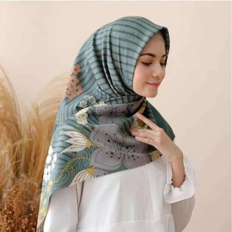JILBAB/HIJAB SEGI EMPAT MOTIF BUNGA HIJAU LASER CUT TERBARU 2024