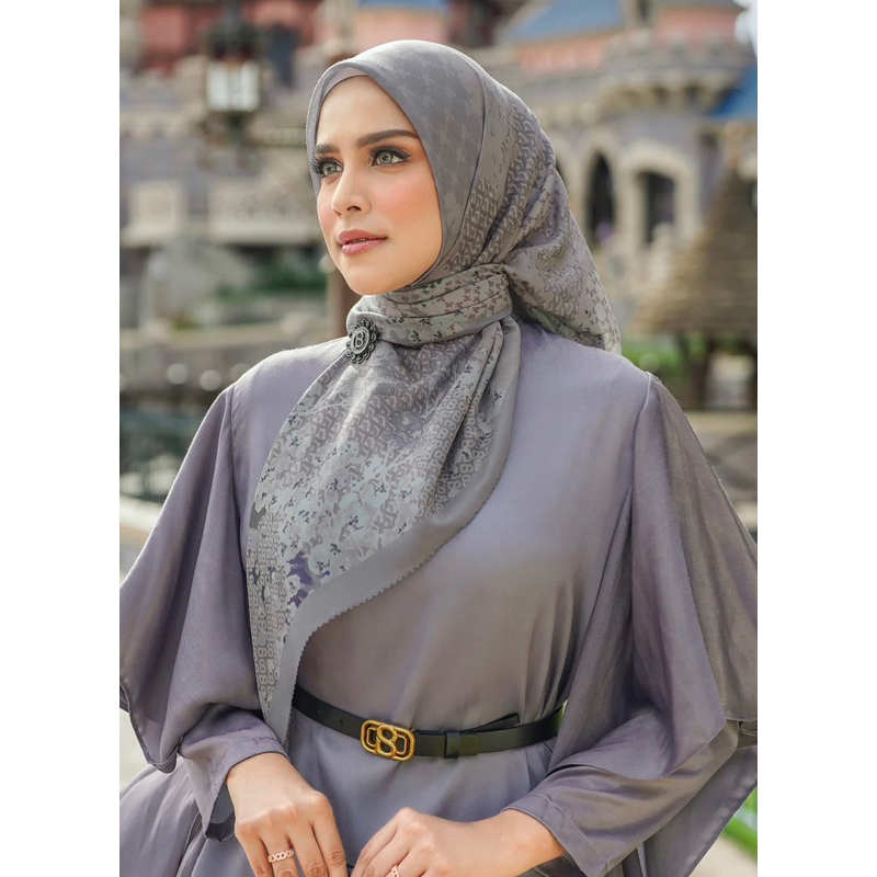 Buttoscarves Jubilation Square - Moon Rock