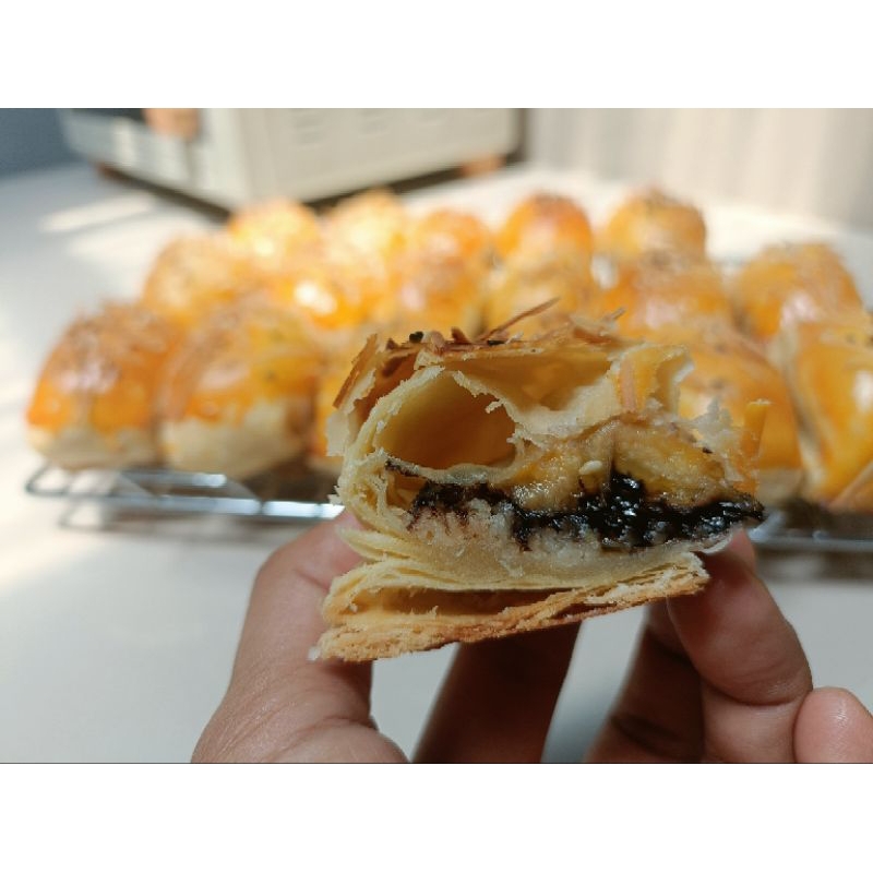 

Bolen Pisang Coklat Keju