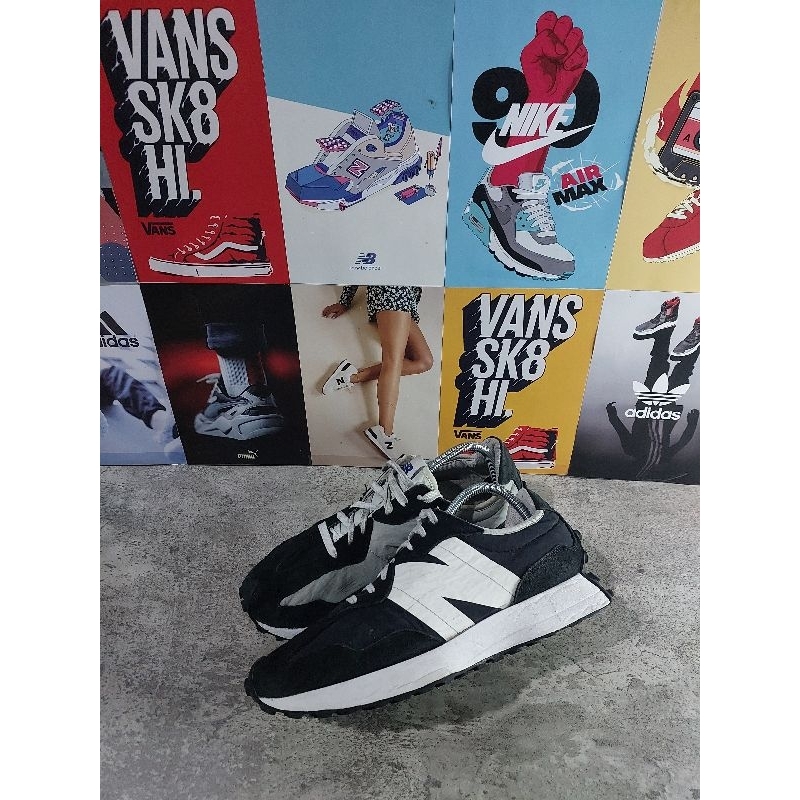 Sepatu second New Balance 327 Original