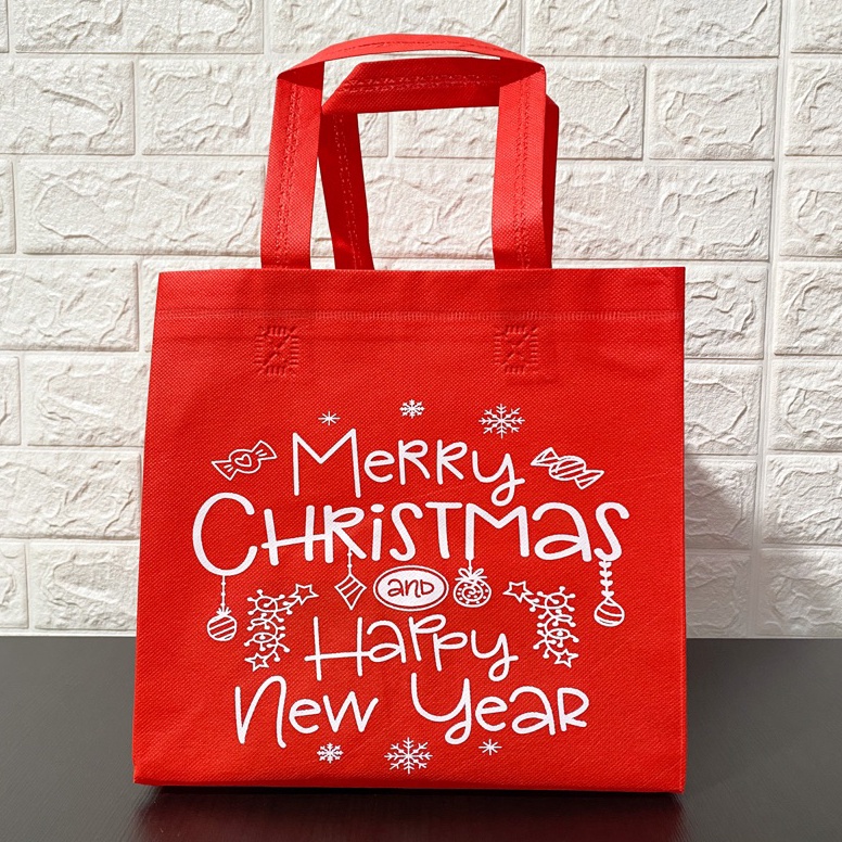 

VIRAL GOODIE BAG NATAL UKURAN 25x25x25CM KOTAK MODEL TAS PANJANG GOODIE BAG PARCEL NATAL TAS HAMPERS KAIN MERAH PAPERBAG BINGKISAN MERRY CHRISTMAS TAS PARCEL MERRY CHRISTMAS Tas Kue NATAL Tas Hamper CHRISTMAS