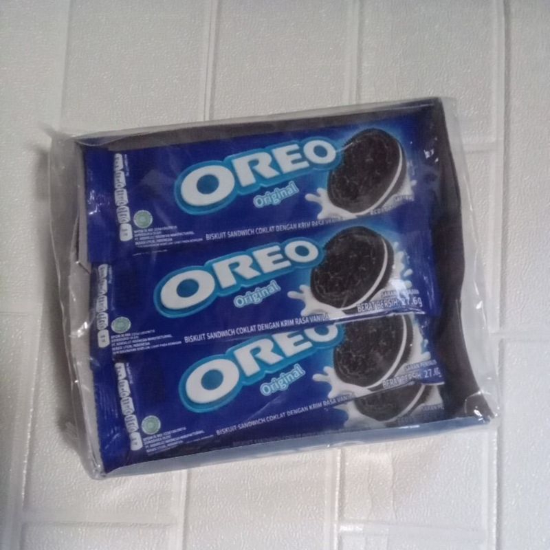 

Oreo Biskuit Krim Rasa Vanila [ 1Box isi 12 pcs]