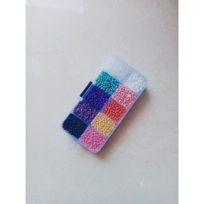Manik Manik Pasir 1 Box 10 warna ukuran 8/0