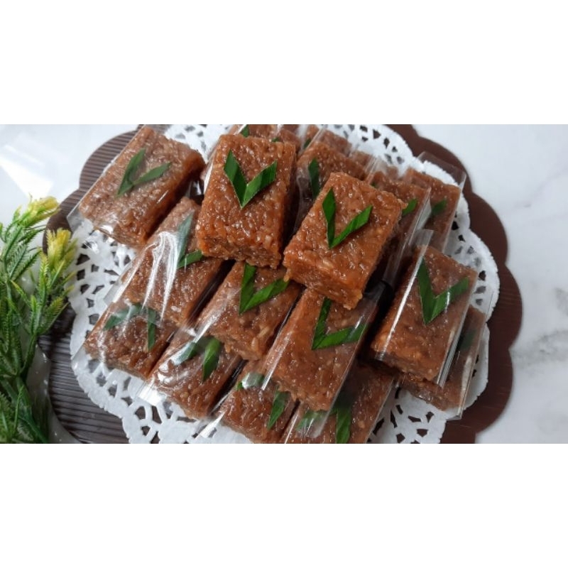 

Wajik Ketan, Kue Pasar, Kue Tradisional, Kue Basah, Kue Subuh, Wajik Pamdan