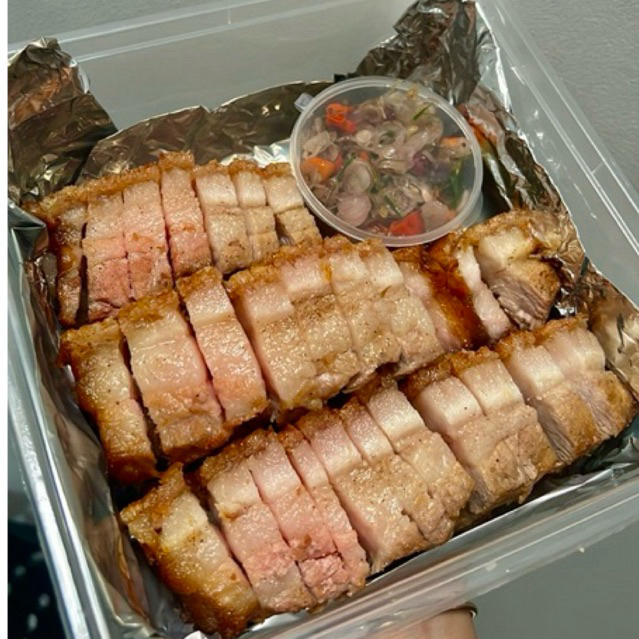 

babi panggang crispy 1000 gram ( PO 2 hari )