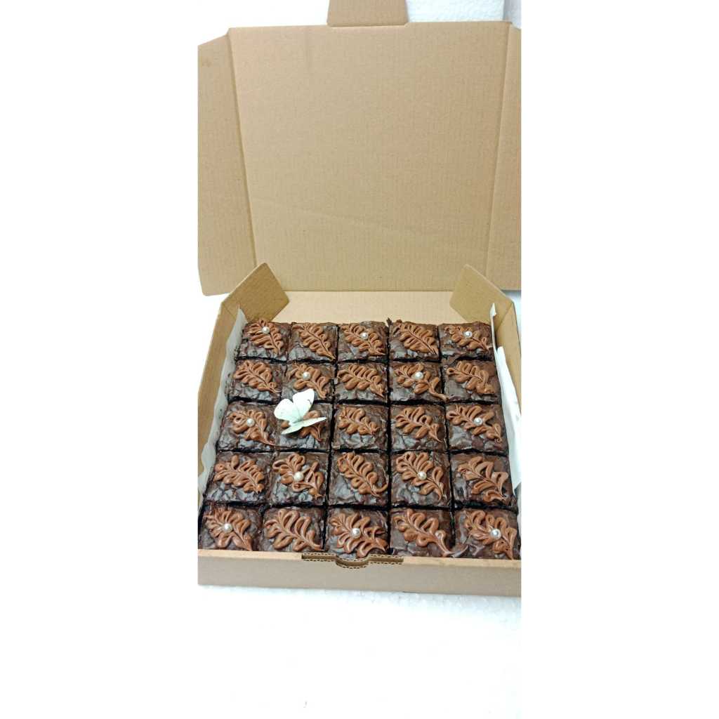 

Brownies Bronis Panggang Coklat Nyoklat Encis 20x20