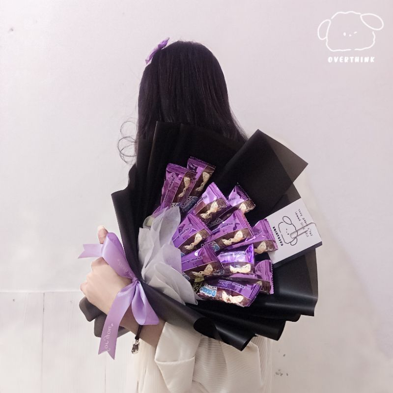 

Hadiah wisuda BUKET SNACK black purple