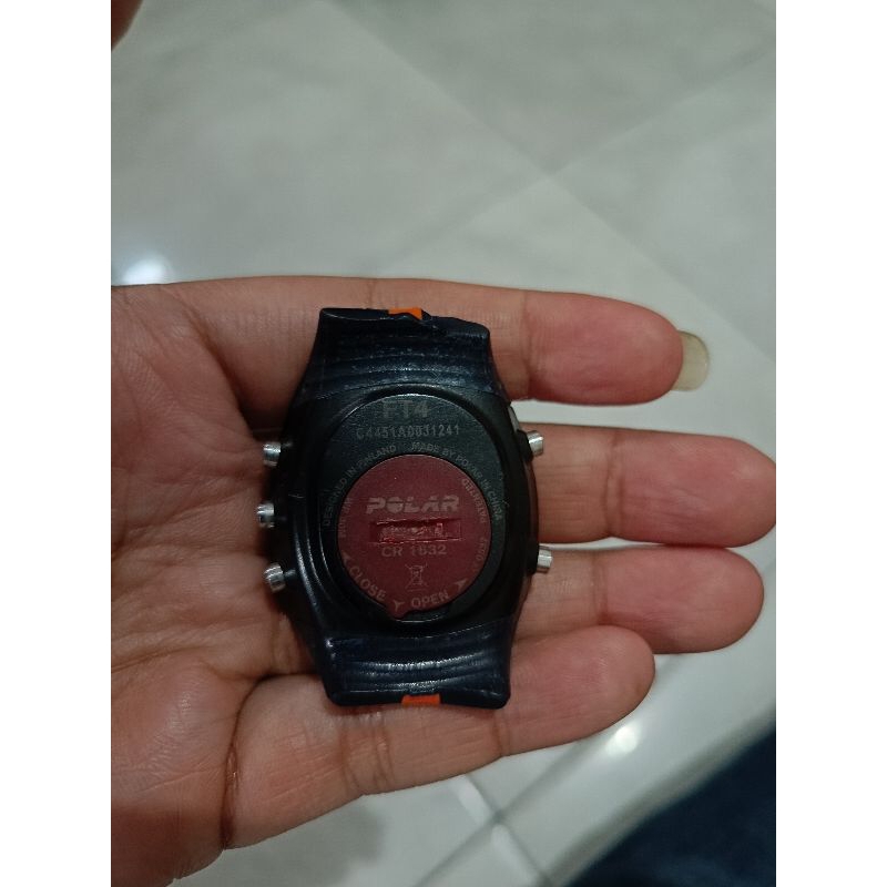 Jam Tangan Digital Polar FT 4