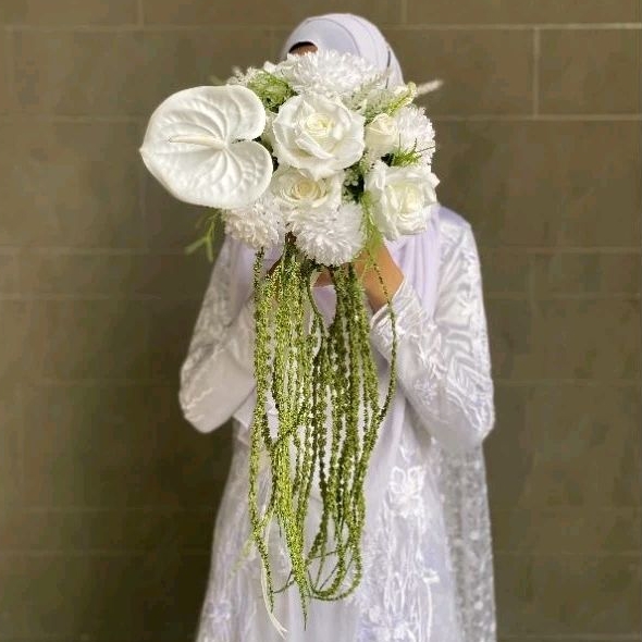 Hand Buket Bunga Wedding pernikahan lamaran tema serba Varian Putih / BUKET PREMIUM / SIAP KIRIM