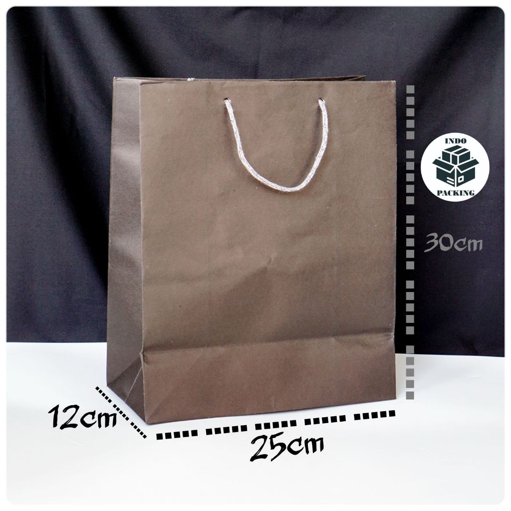 

Paperbag 25x12x30 cm / Paper Bag Tas Kertas Goodie Bag Souvenir Suvenir / Paper Bag Hitam