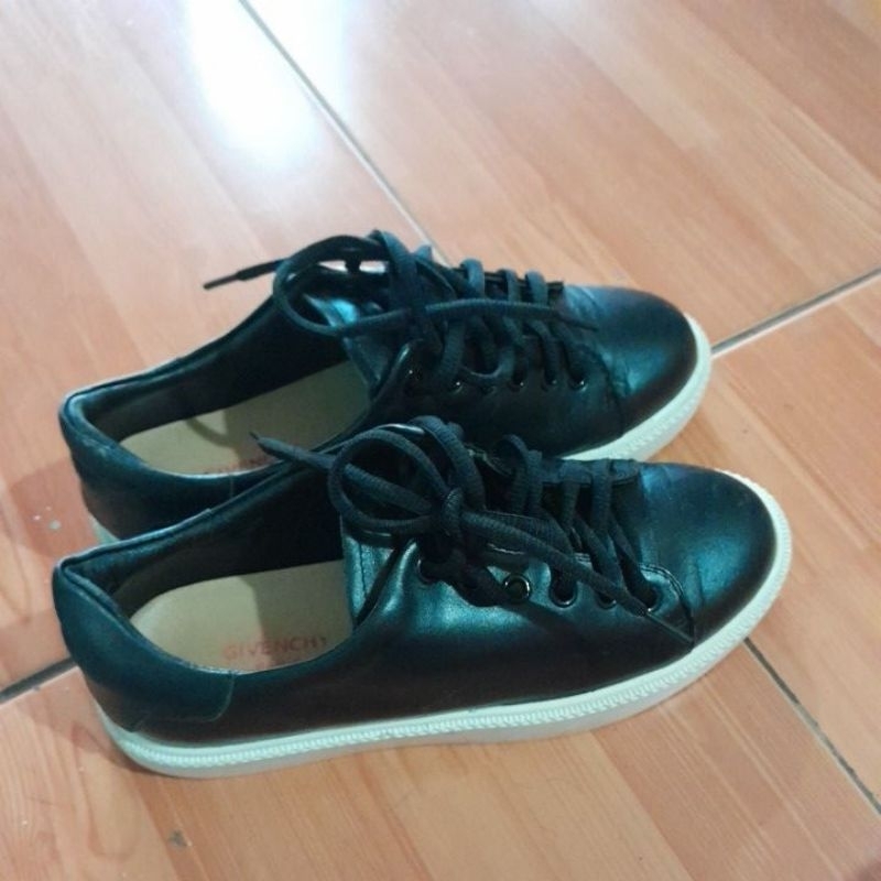 sepatu Givenchy Paris kulit asli