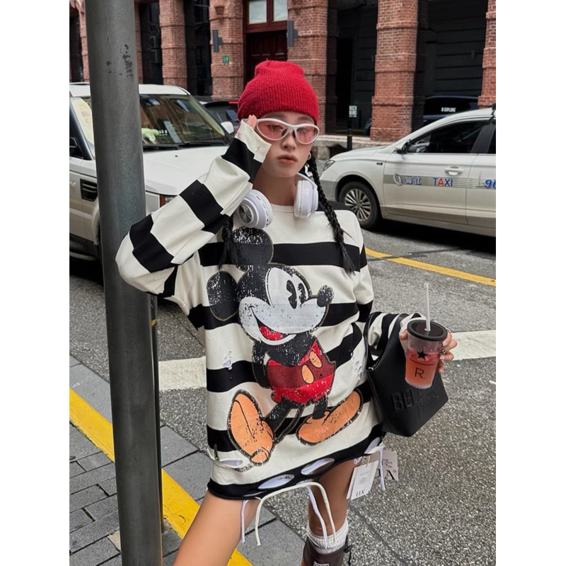 Mickey mouse Sweater