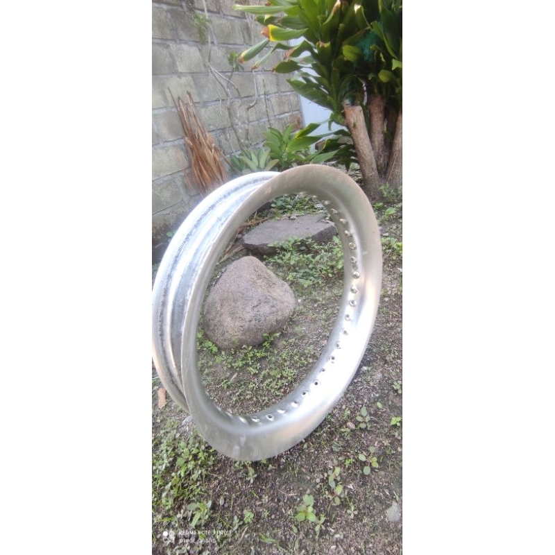Velg TDR Lama Titanium 17/300