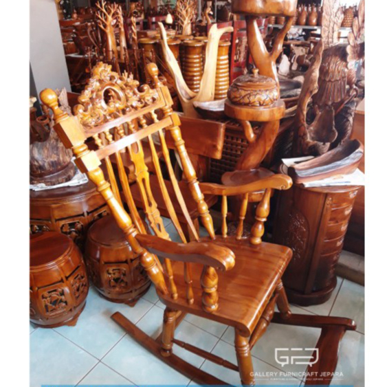 Kursi Goyang Raja Kayu Jati