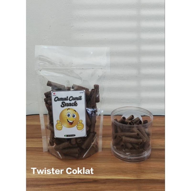 

Twister Coklat