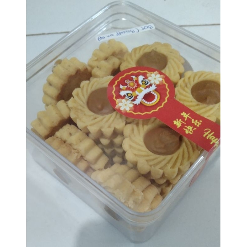 

BOT (Biscoff On Top)