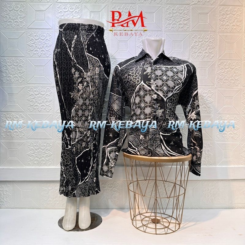 Baju Sarimbit Gamiss Sarimbiy Cowok Cewe Copel Kapelan Lebaran Terbaru 2025 Pria Wanita Voupld Gamis