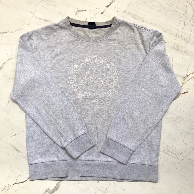 CREWNECK ABU-ABU CERAH SABLON - CN SWIB 1