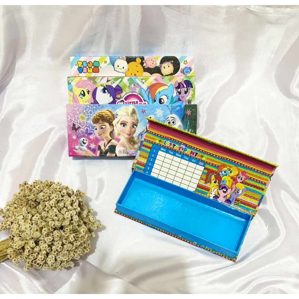 

Kotak Pensil Anak Perempuan Terbaru 2024 / Kotak Pensil Magnet / Pencil Case Kualitas Premium Realpict