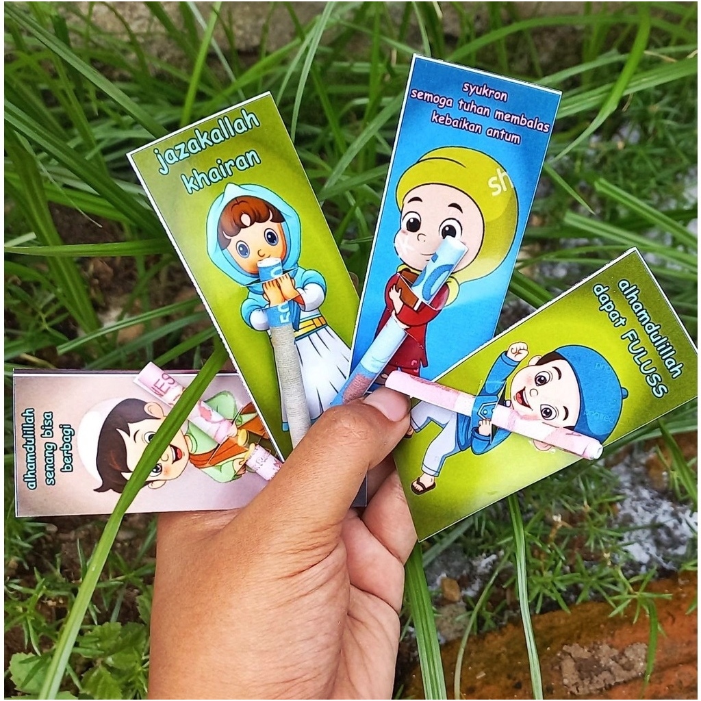 

amplop peluk lebaran " " " peluk " " " snack lebaran amplop thr idul fitri angpao lebaran amplop sedotan amplop unik minimal 5 pak RANDOMM YAA MINIMAL 5 pack YAAA serba mura 2