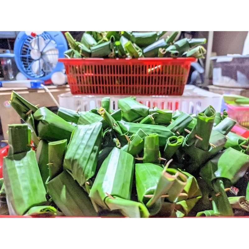 

lemper ayam isi 10