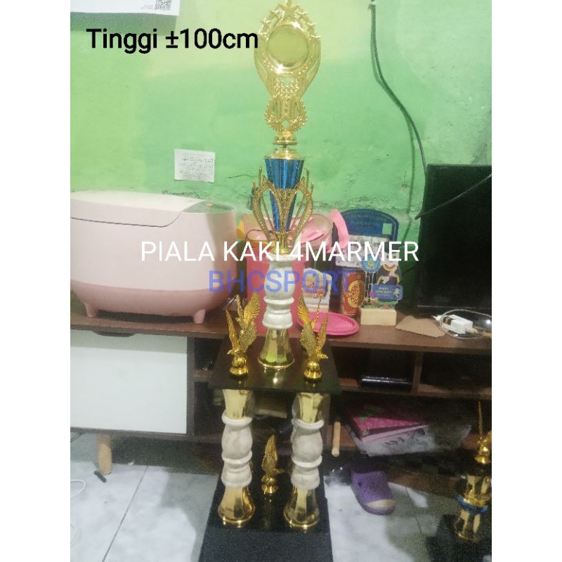 piala Kaki 4 Marmer