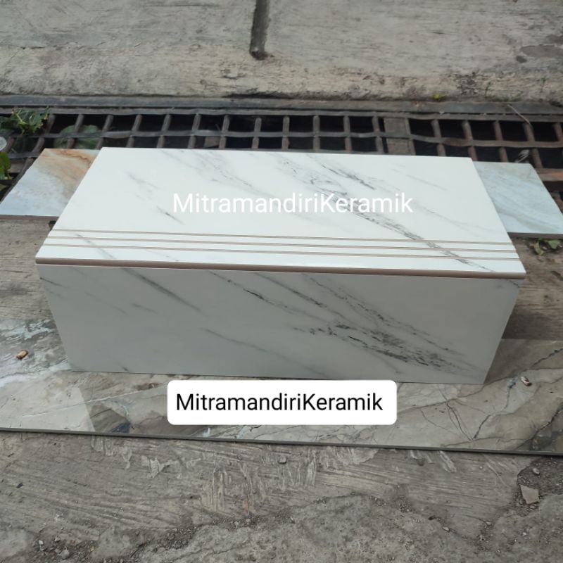 Granite Tangga 30x60 20x60 LAVANI WHITE/GLOSSY