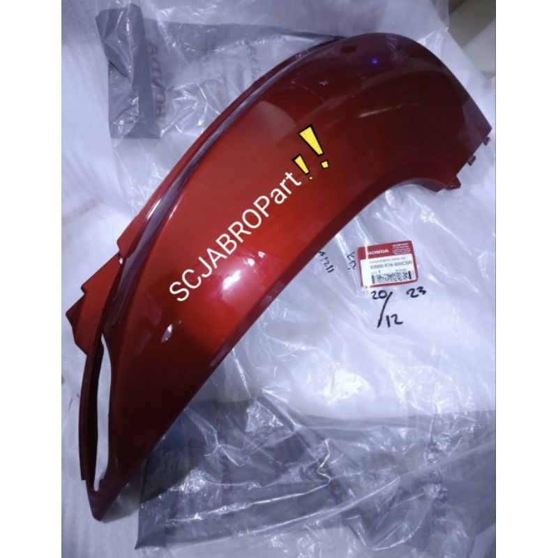COVER R BODY RED MAROON HONDA SCOOPY FI...83500 K16 900CSR..ORI AHM