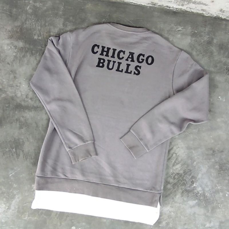 Chicago Bull Crewneck  Second