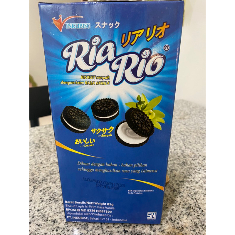 

Biskuit Renyah Dengan Krim Rasa Vanila Ria Rio 24 kotak 2040gram